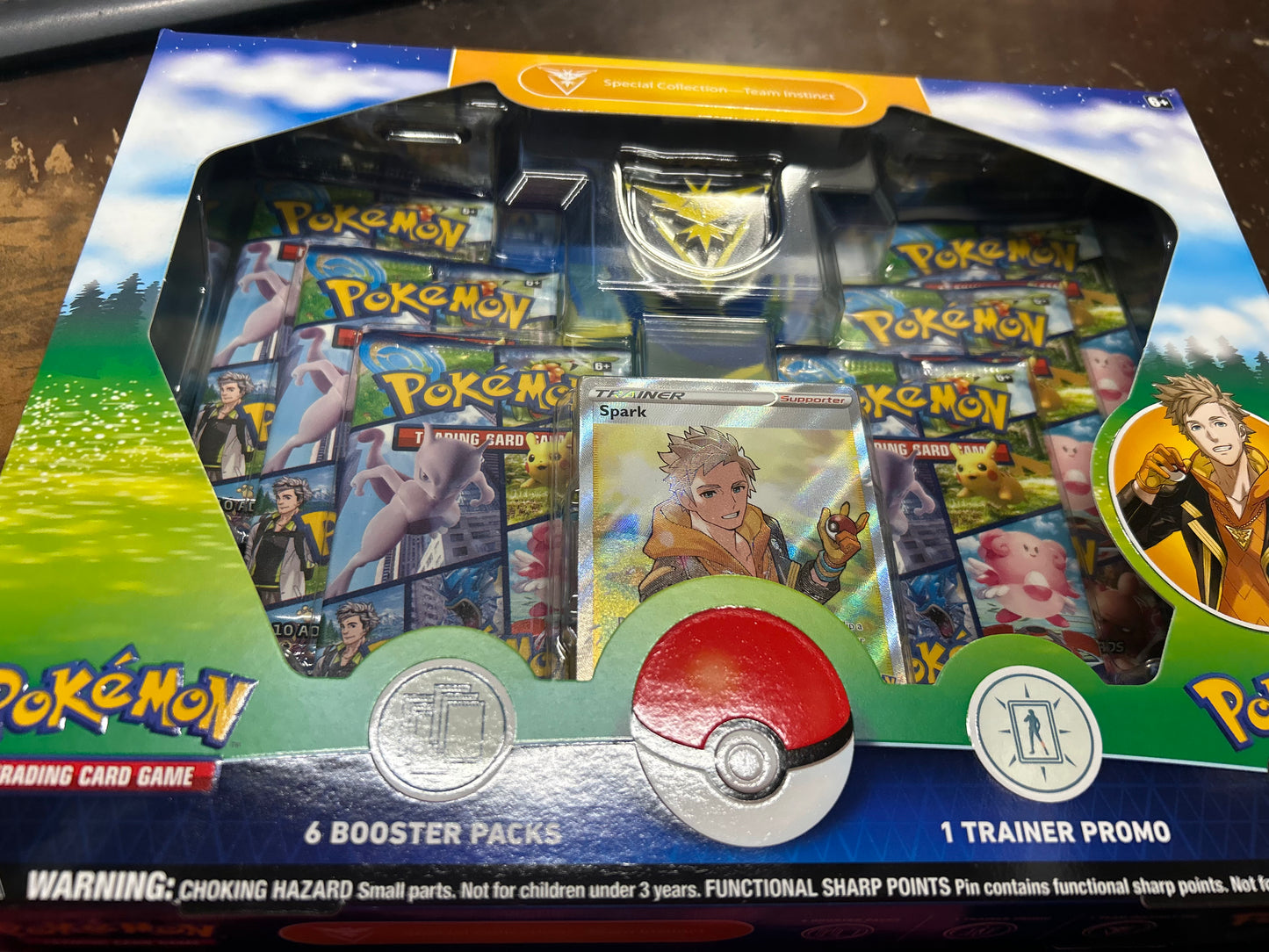 POKEMON GO TEAM VALOR COLLECTION