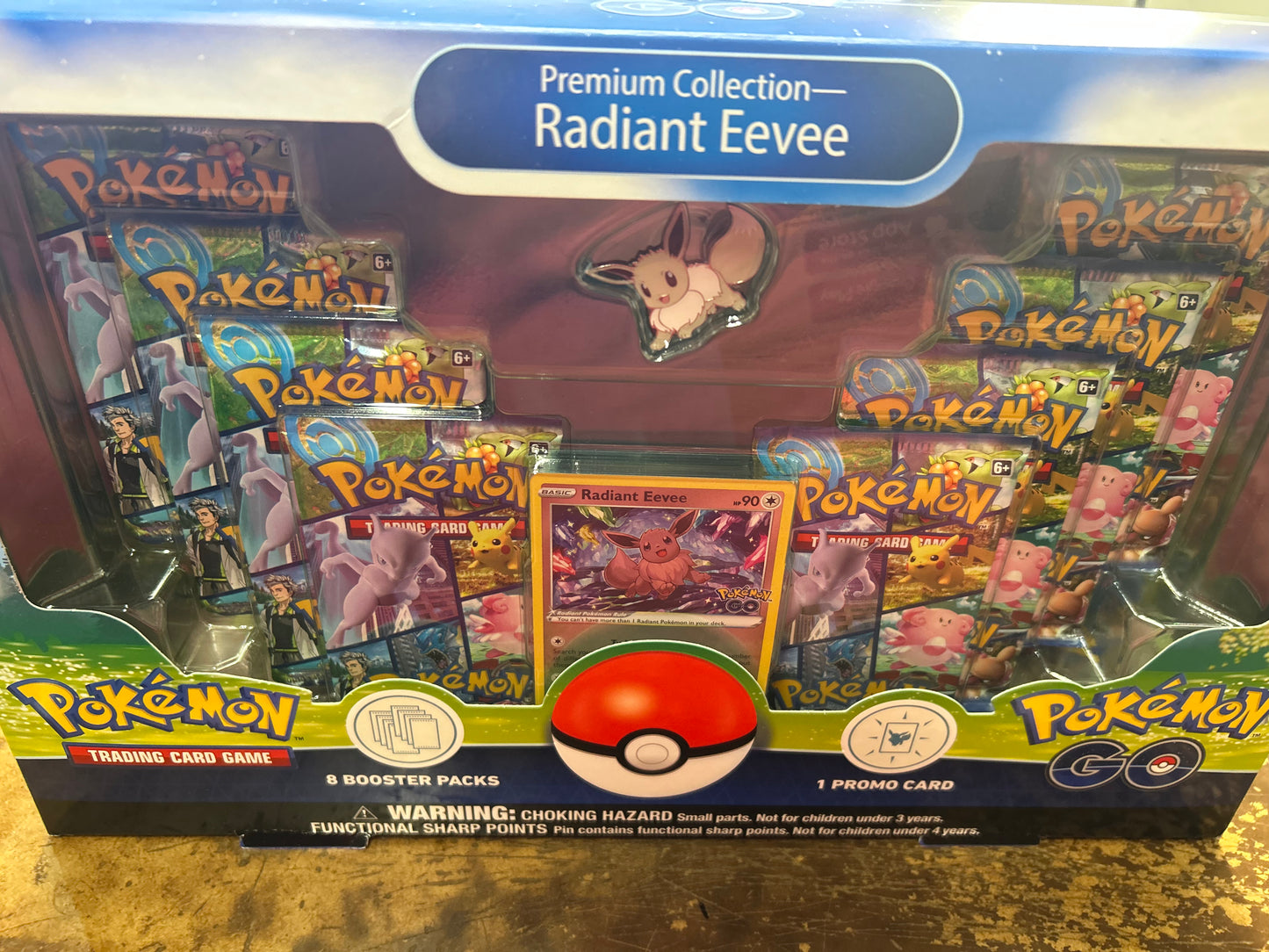 POKEMON GO RADIANT EEVEE PREMIUM COLLECTION